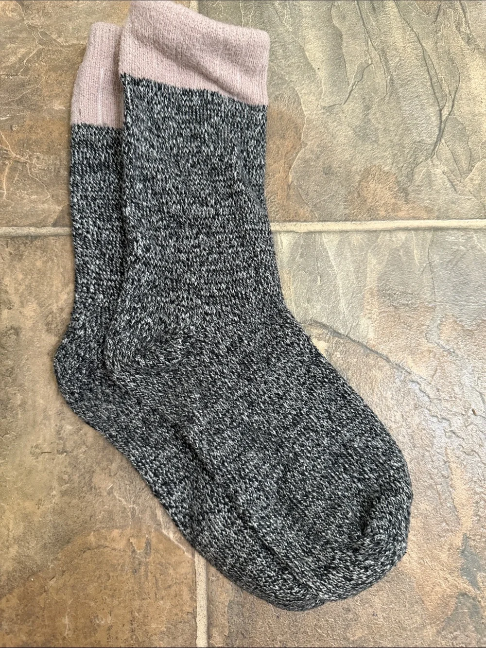 Women’s Soft Crew Socks 2-Pack - Black & Gray with Pink Cuff
